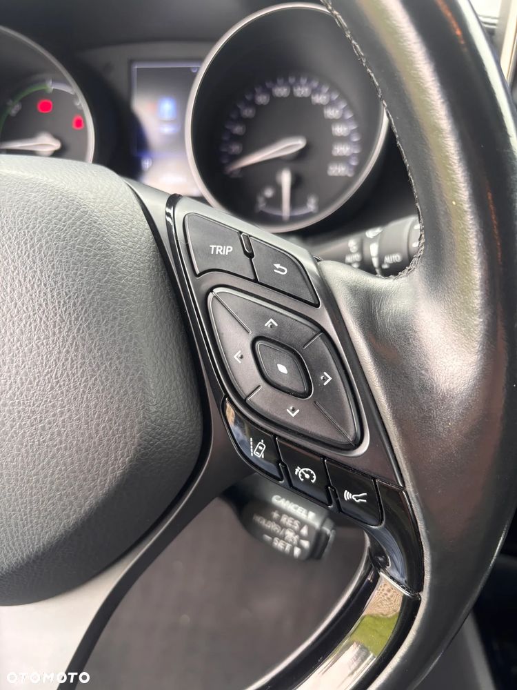 Toyota C-HR Flow - 22