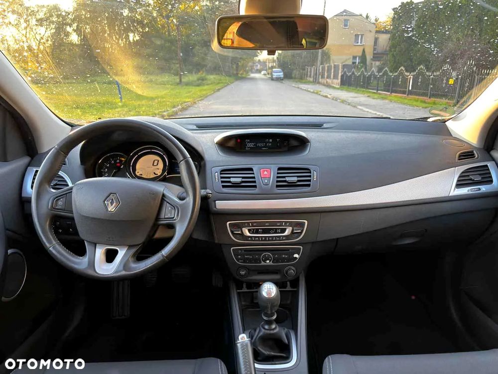 Renault Megane 1.6 16V 110 Authentique - 10