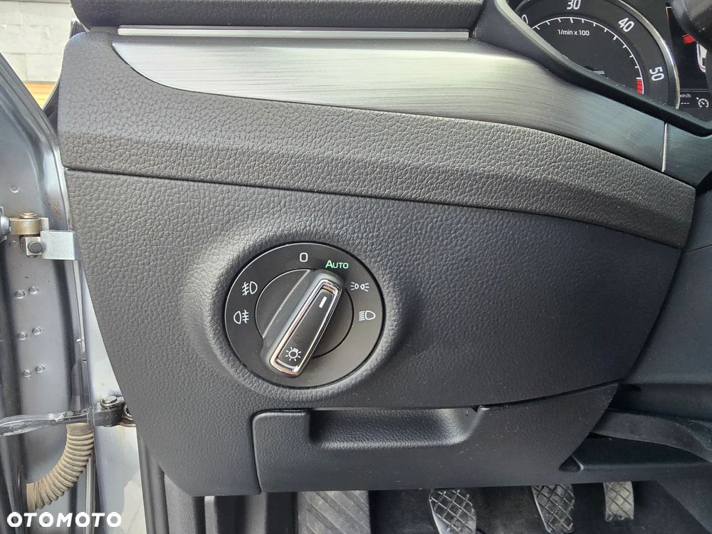 Skoda Superb 2.0 TDI 4x4 Style - 19