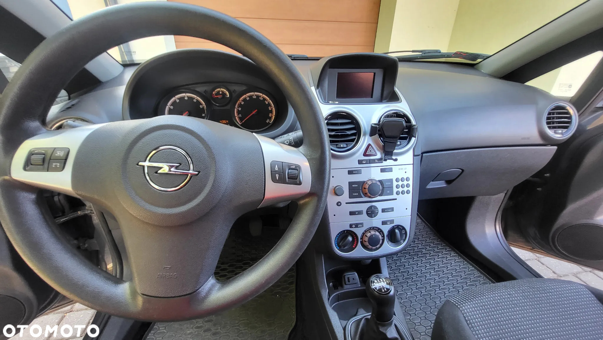 Opel Corsa 1.2 16V Enjoy - 17