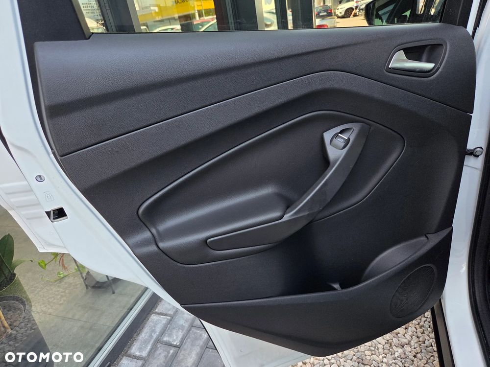 Ford Kuga 1.5 EcoBoost 2x4 Business Edition - 33