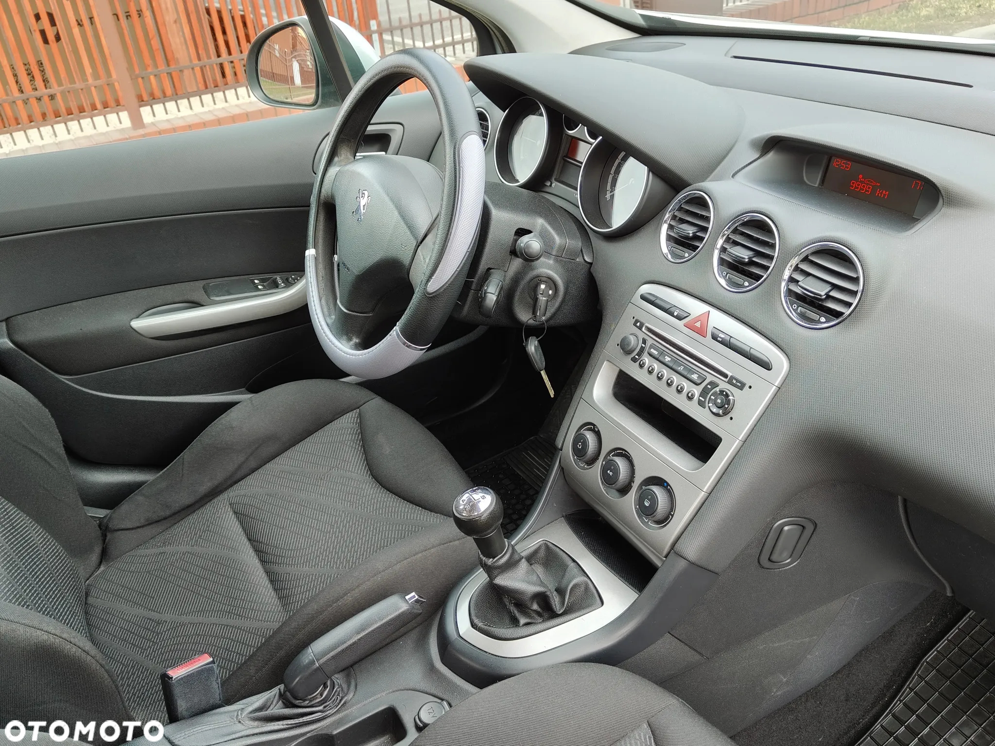 Peugeot 308 1.6 HDi Presence - 10