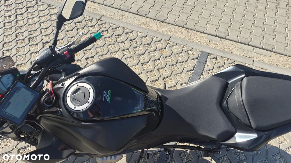 Kawasaki Z - 6