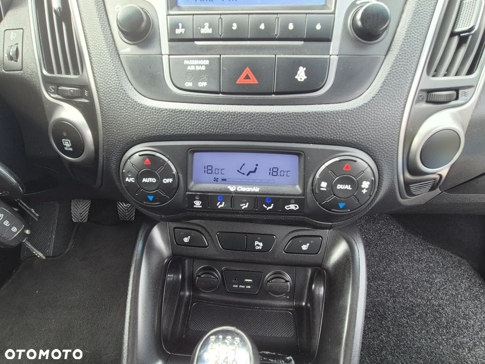 Hyundai ix35 1.6 2WD blue Trend - 22