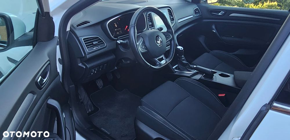 Renault Megane 1.5 Blue dCi Intens - 15