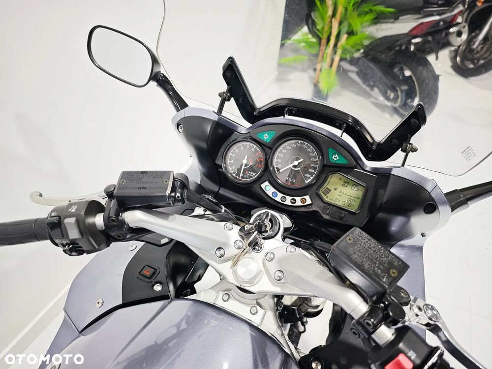 Yamaha FJR - 5