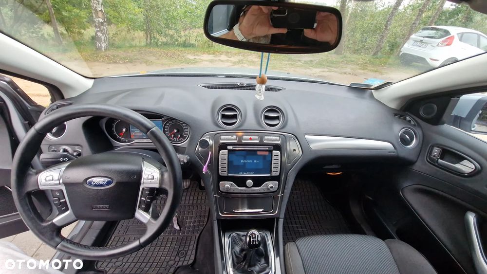 Ford Mondeo 2.0 Titanium - 17