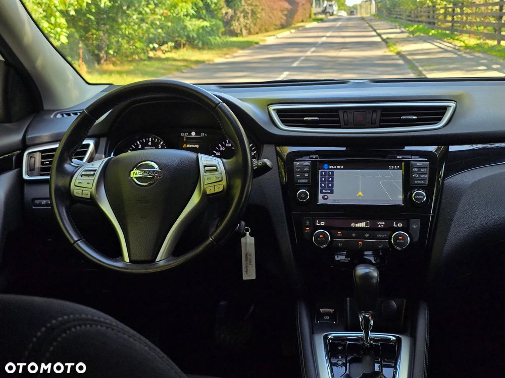 Nissan Qashqai 1.2 DIG-T Xtronic 360 - 28