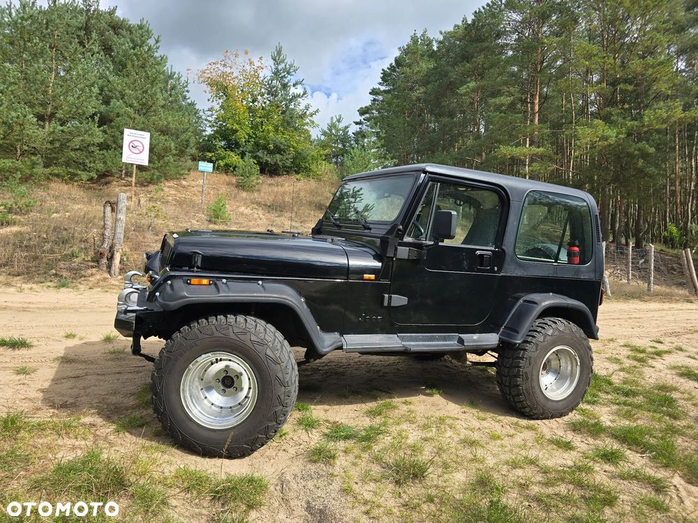 Jeep Wrangler 2.5 Sport - 2