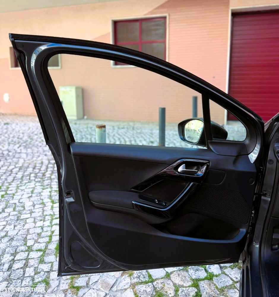 Peugeot 208 1.2 VTi Active - 8