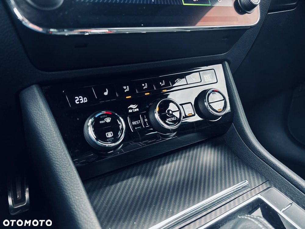 Skoda Superb 2.0 TDI SCR 4x4 Sportline DSG - 33