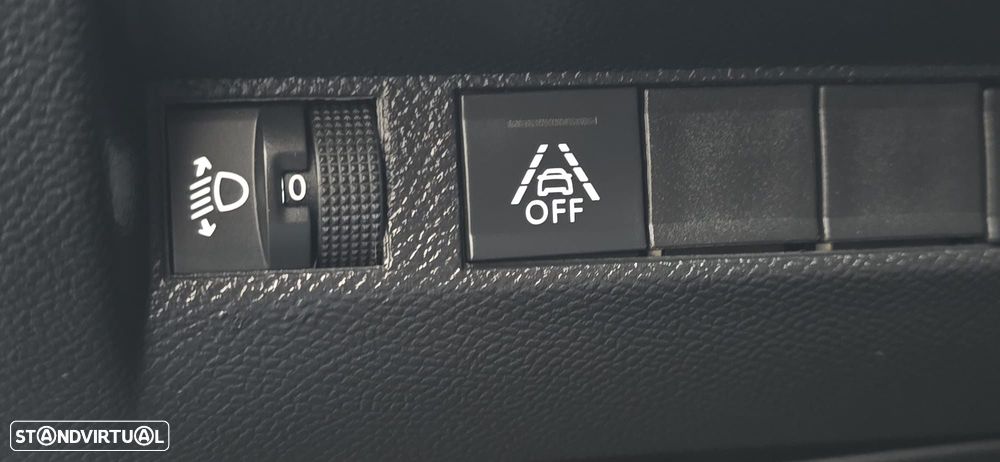 Peugeot 208 1.2 PureTech Active - 22