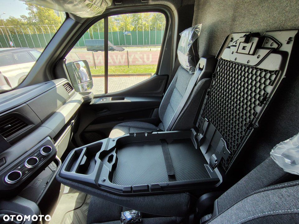 Nissan Interstar - 12