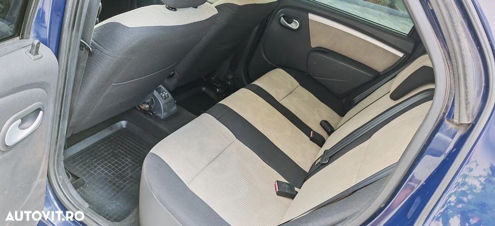 Dacia Logan 1.6 16V Prestige - 9