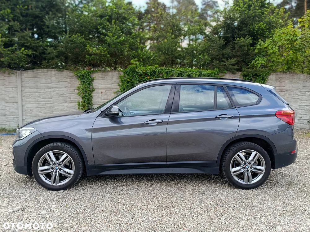 BMW X1 sDrive18i GPF Sport Line - 3