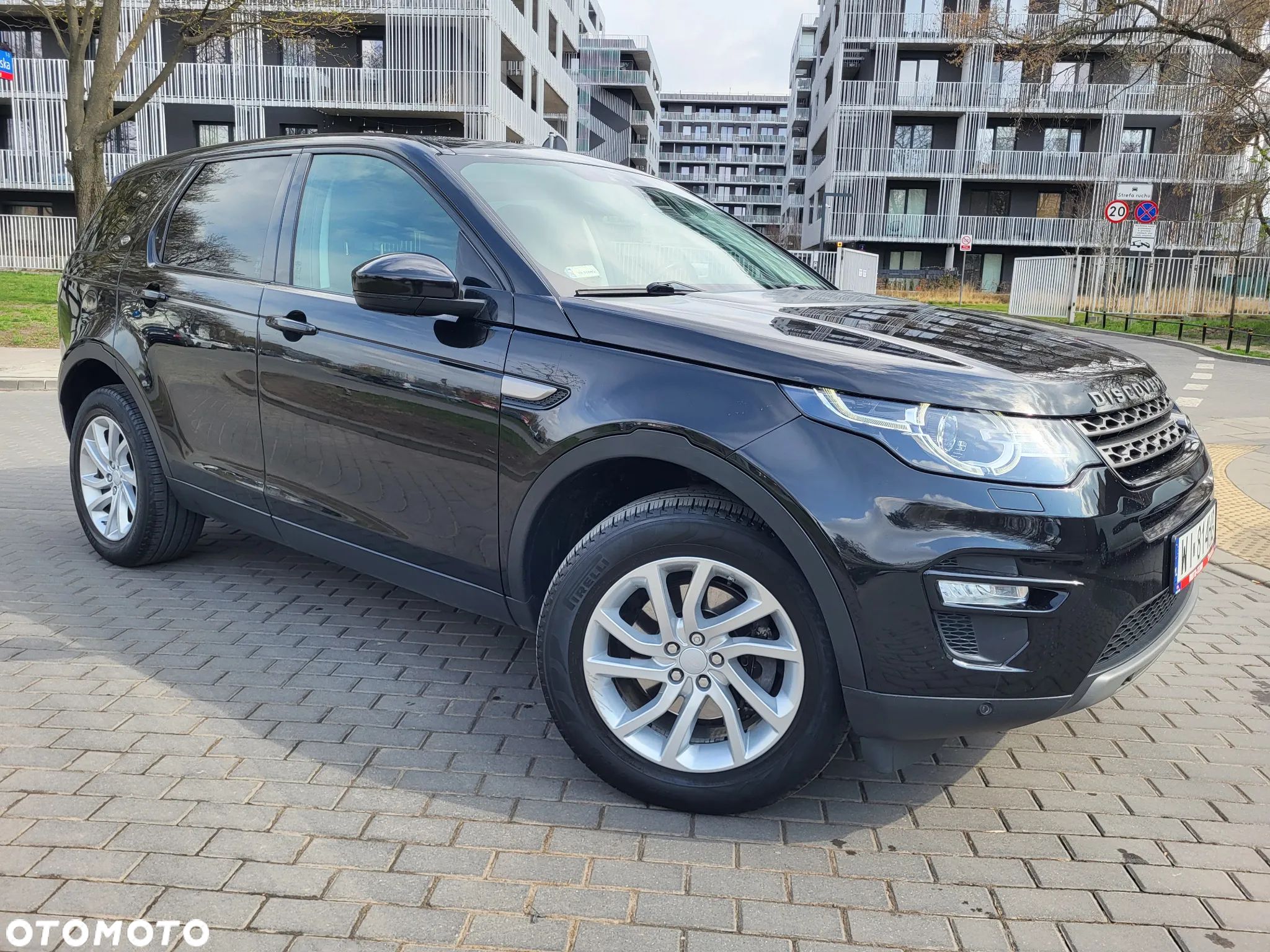 Land Rover Discovery Sport 2.0 TD4 HSE - 1