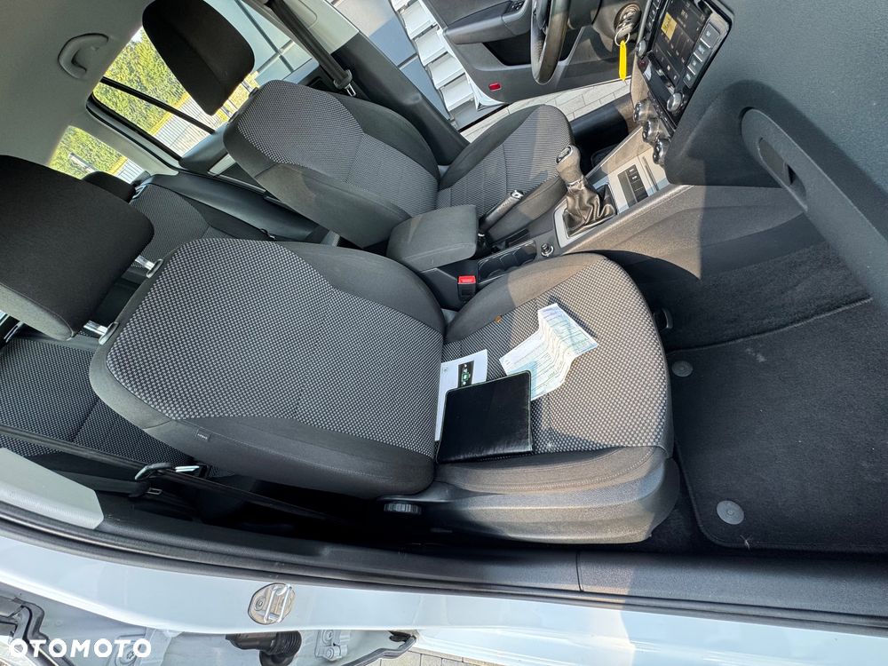Skoda Octavia 1.6 TDI Solution - 18