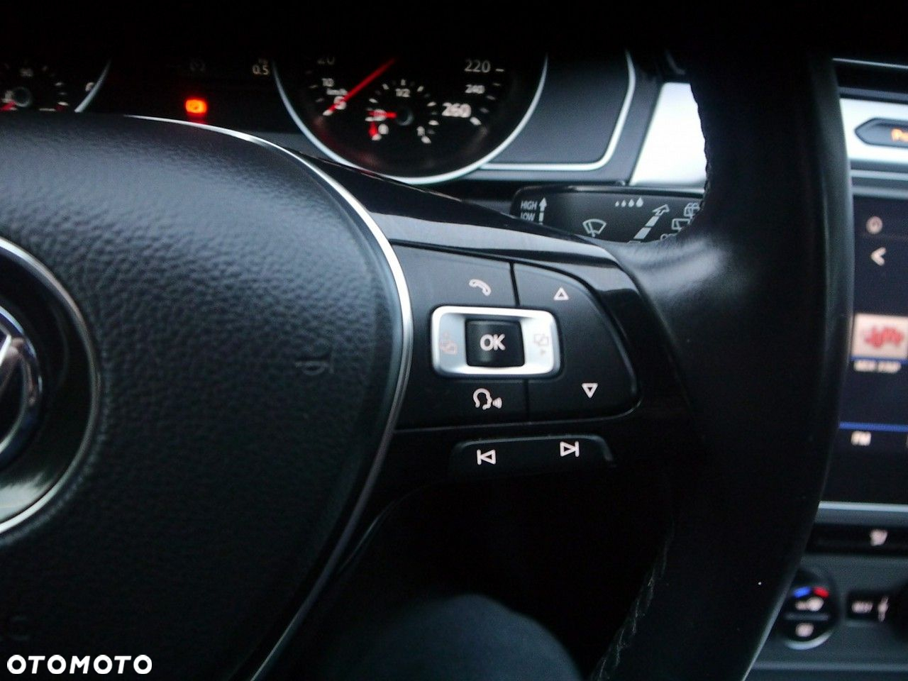 Volkswagen Passat Variant 1.6 TDI (BlueMotion Technology) Comfortline - 33