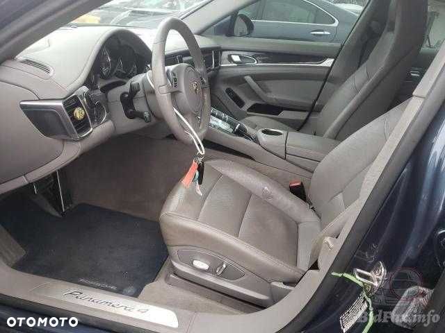 Porsche Panamera 3.6, model USA. - 7