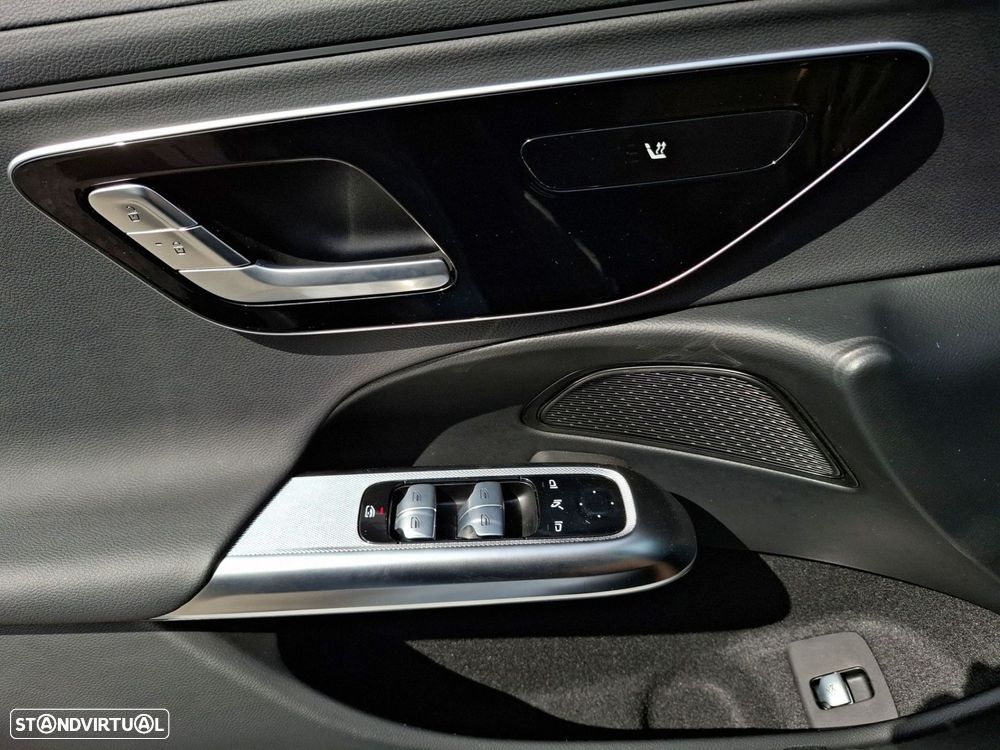 Mercedes-Benz E 300 de - 19