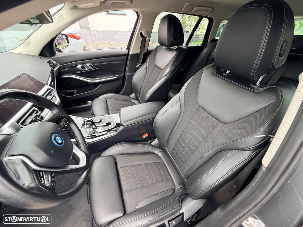 BMW 330 e Line Sport Auto - 4