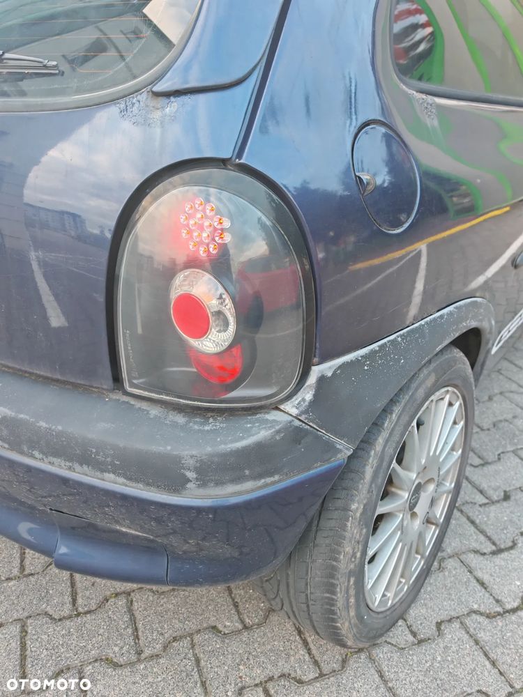 Opel Corsa 1.6 16v GSI - 18