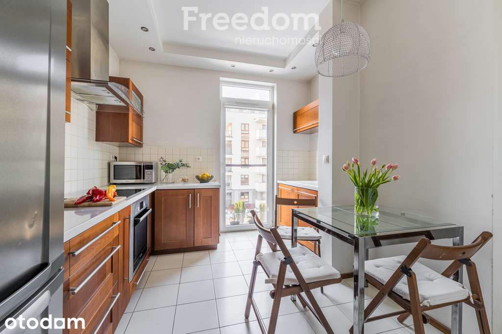 Rozkładowe 2 pokoje, duży balkon, Skorosze