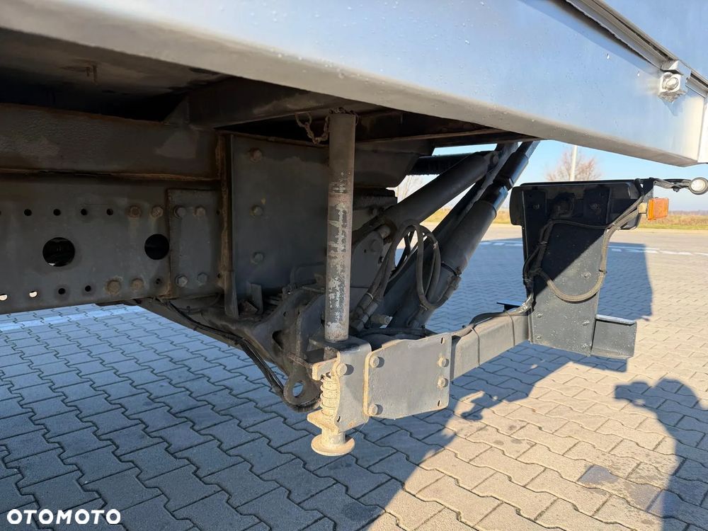 Mercedes-Benz 1223 - 15