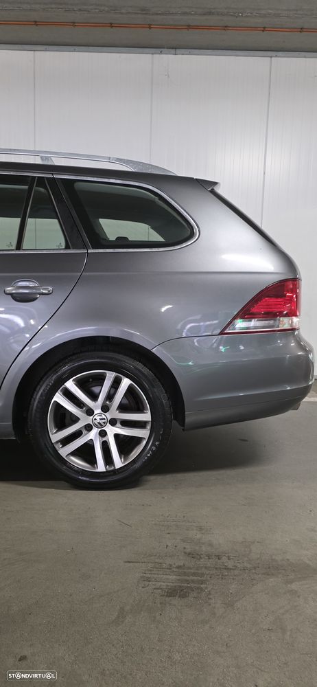 VW Golf Variant 1.6 TDi Trendline DSG - 16