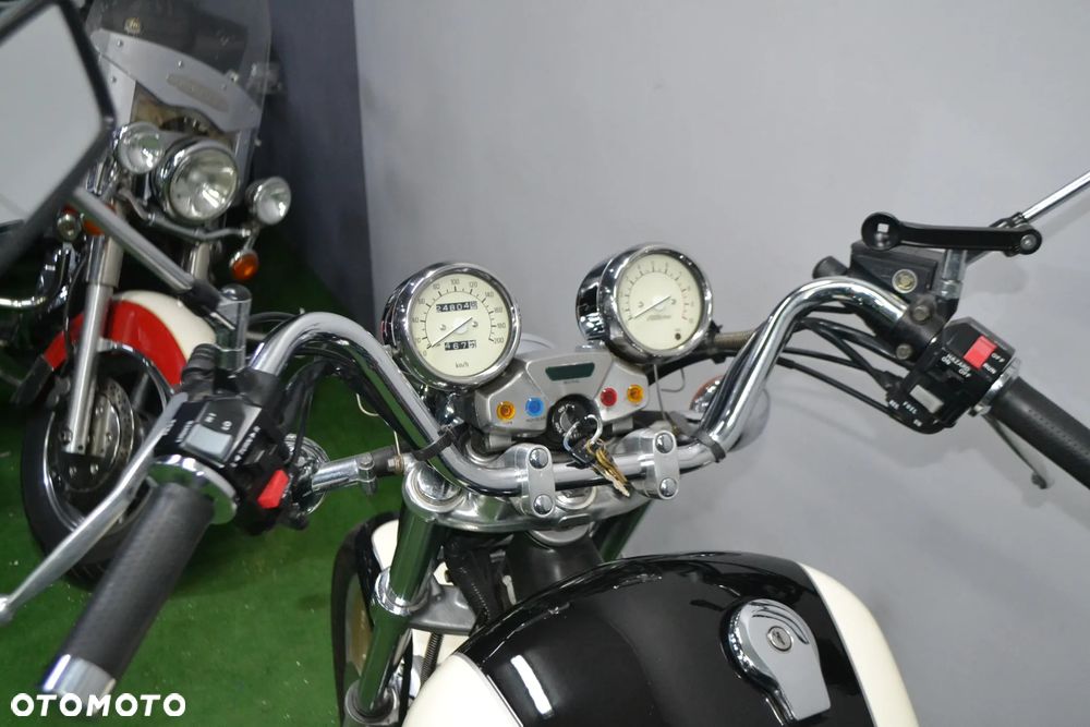 Yamaha XV - 11