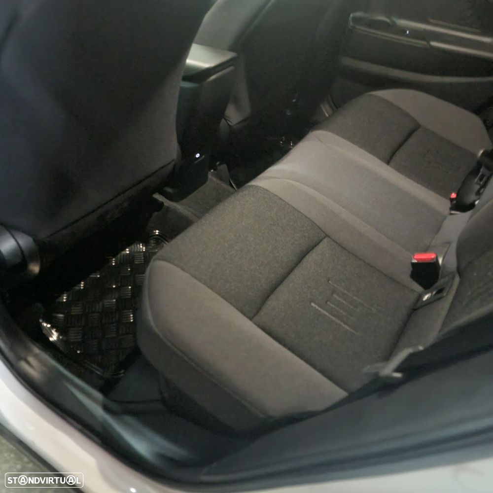 Toyota C-HR 1.8 Hybrid Lounge - 4