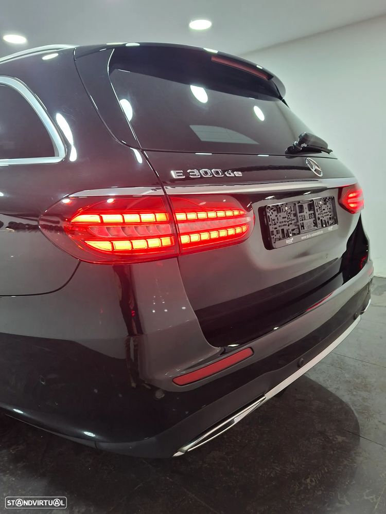 Mercedes-Benz E 300 de 4Matic 9G-TRONIC AMG Line - 7
