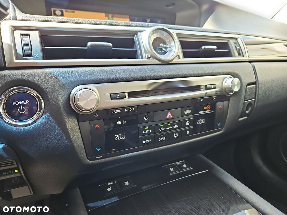 Lexus GS 300h Elite Business - 14