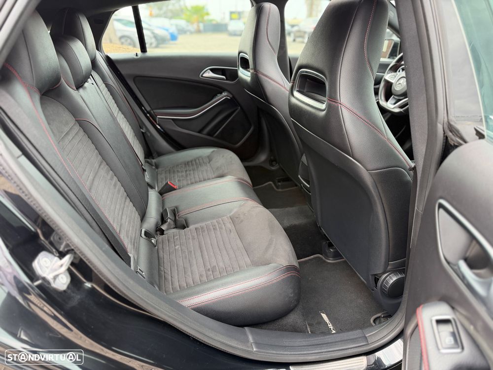 Mercedes-Benz CLA 180 d AMG Line - 16