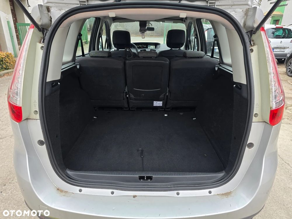 Renault Grand Scenic - 20