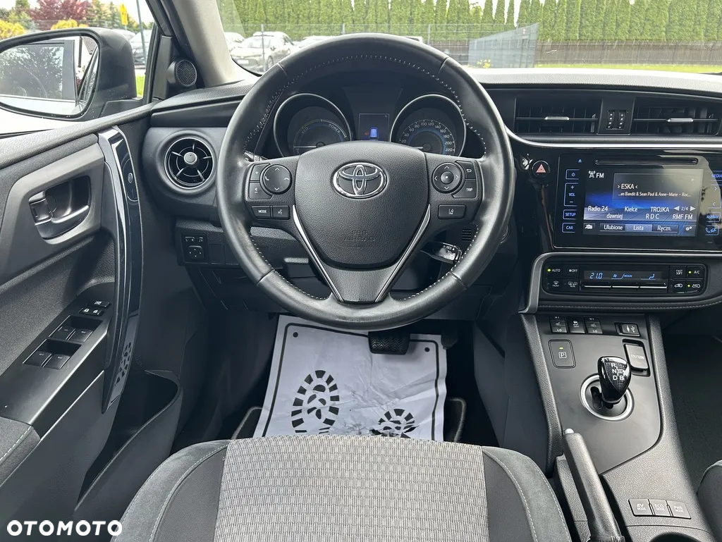 Toyota Auris - 7