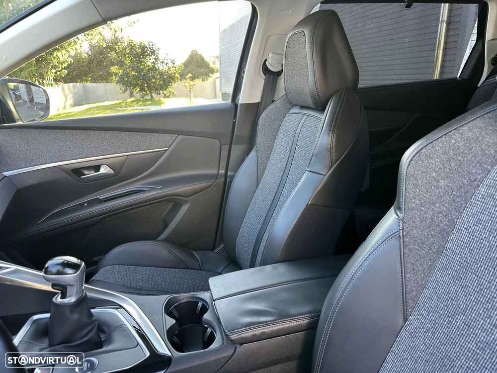 Peugeot 5008 1.2 PureTech Allure Pack - 39