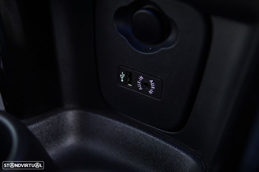 MINI 3 Portas Cooper D - 36