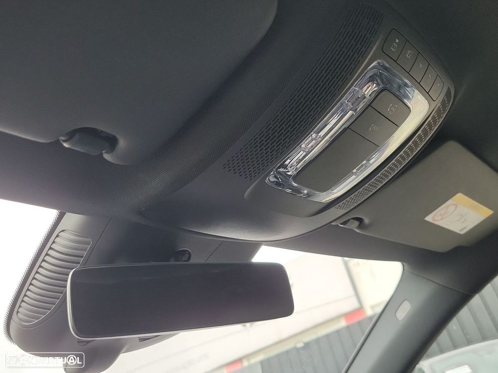 Mercedes-Benz A 250 e AMG Line - 24