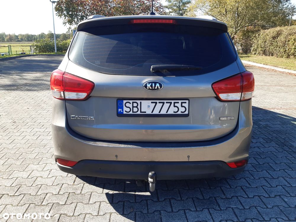 Kia Carens 1.7 CRDi 115 Dream Team Edition - 4