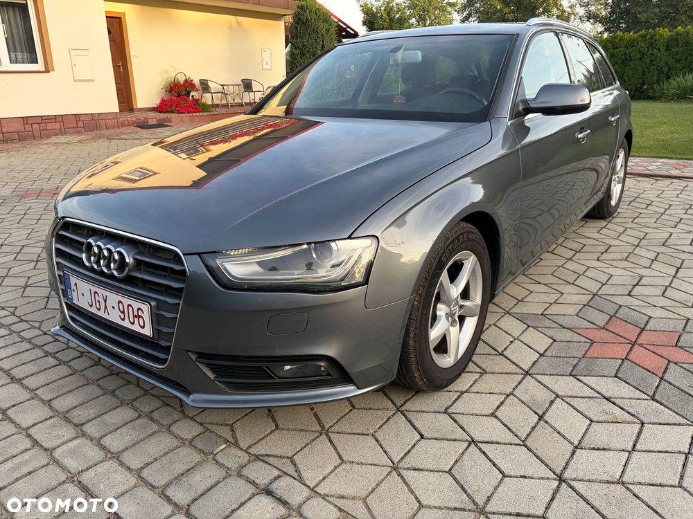 Audi A4 Avant 2.0 TDI Limited Edition - 1