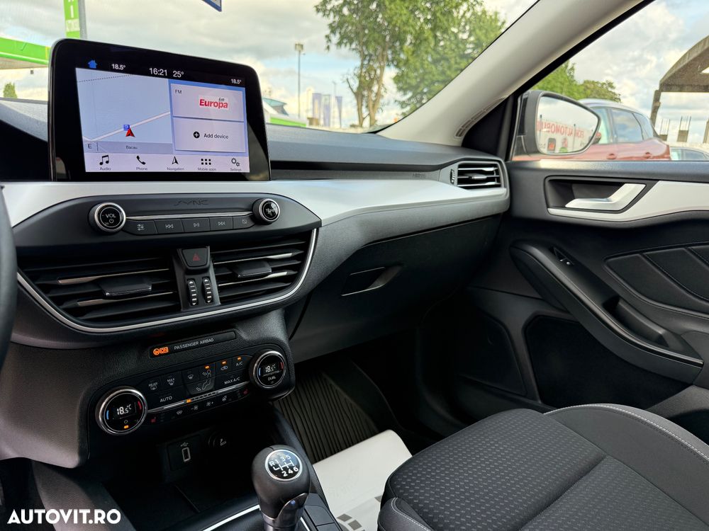 Ford Focus 1.5 EcoBlue Start-Stopp-System TITANIUM DESIGN - 15