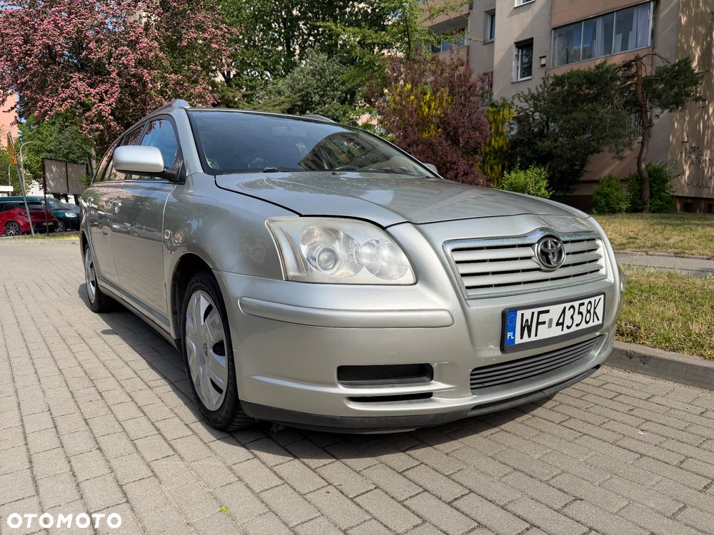 Toyota Avensis - 19