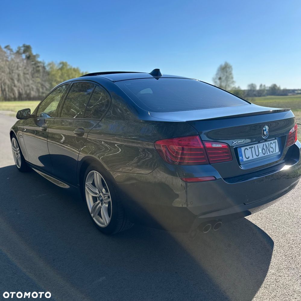 BMW Seria 5 530d xDrive - 15