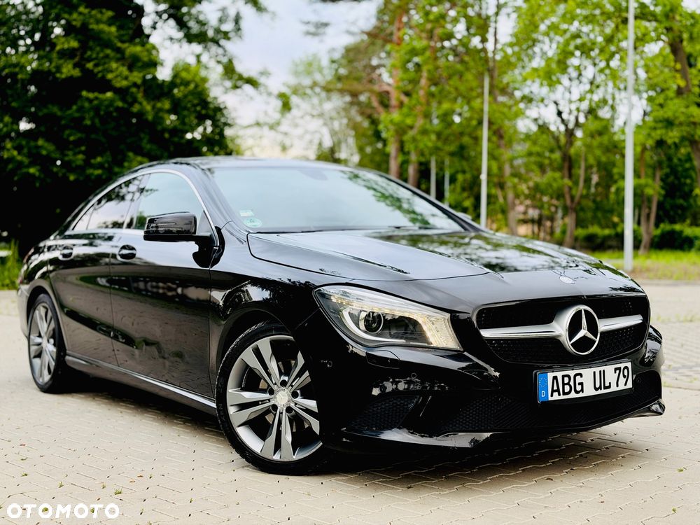 Mercedes-Benz CLA 200 AMG Line - 3