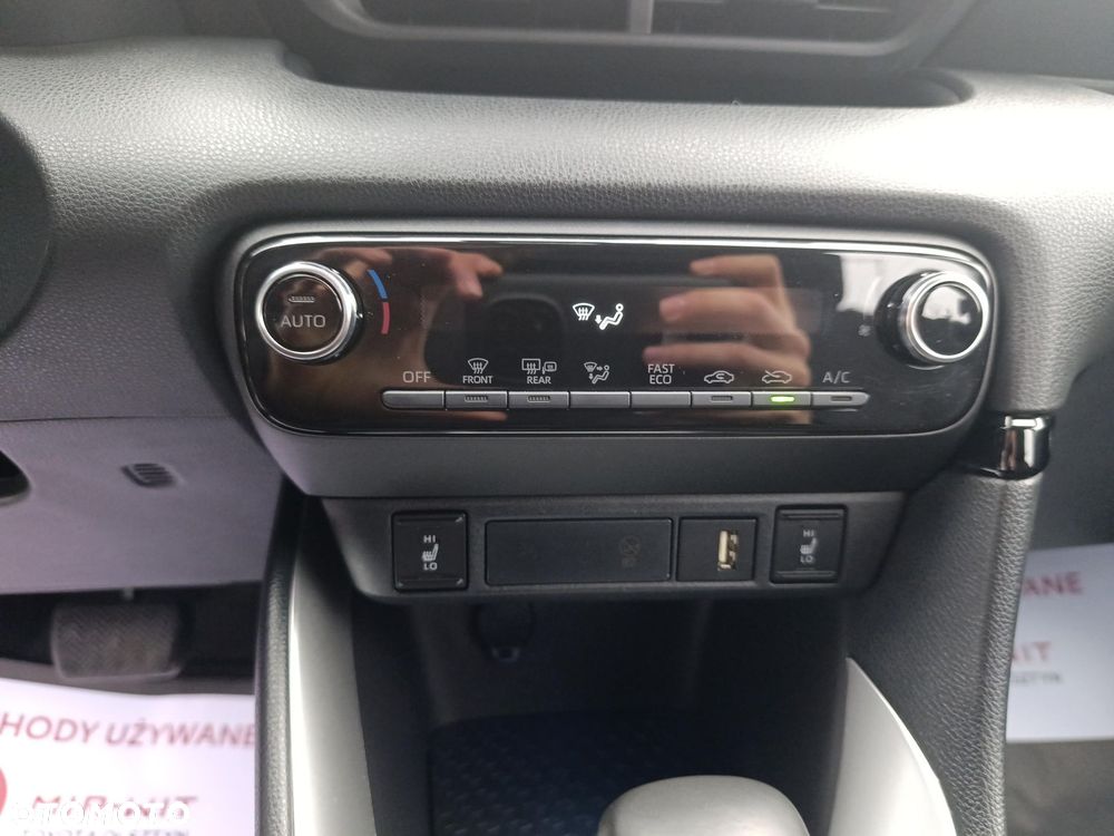 Toyota Yaris Hybrid 1.5 Comfort - 30