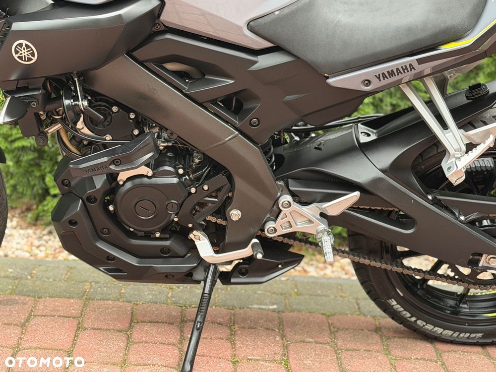 Yamaha MT - 16