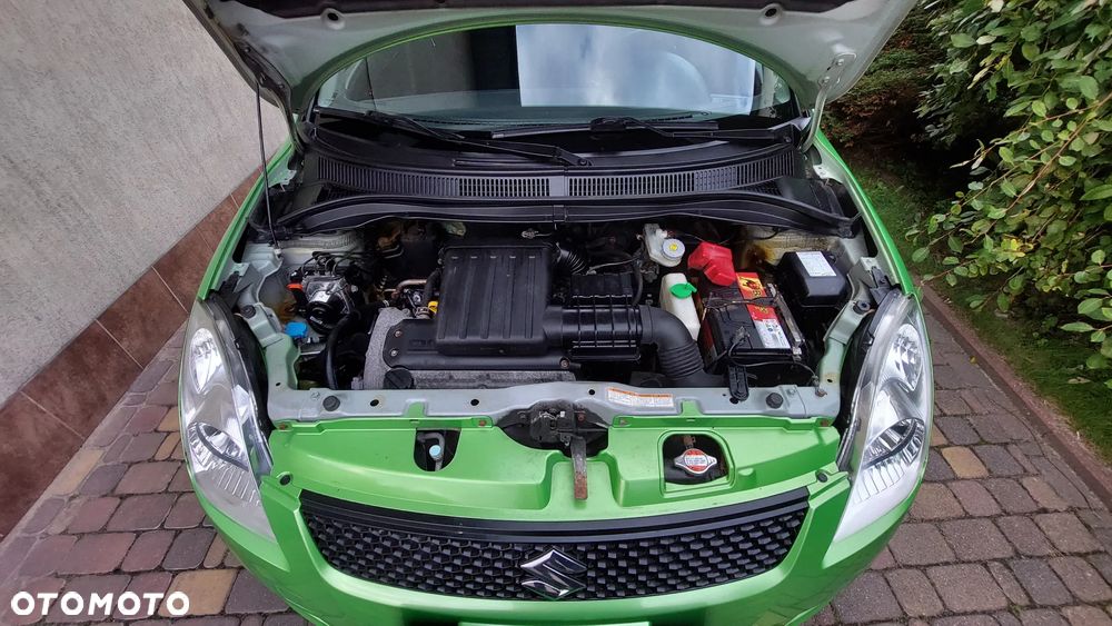 Suzuki Swift 1.3 4x4 Comfort - 37