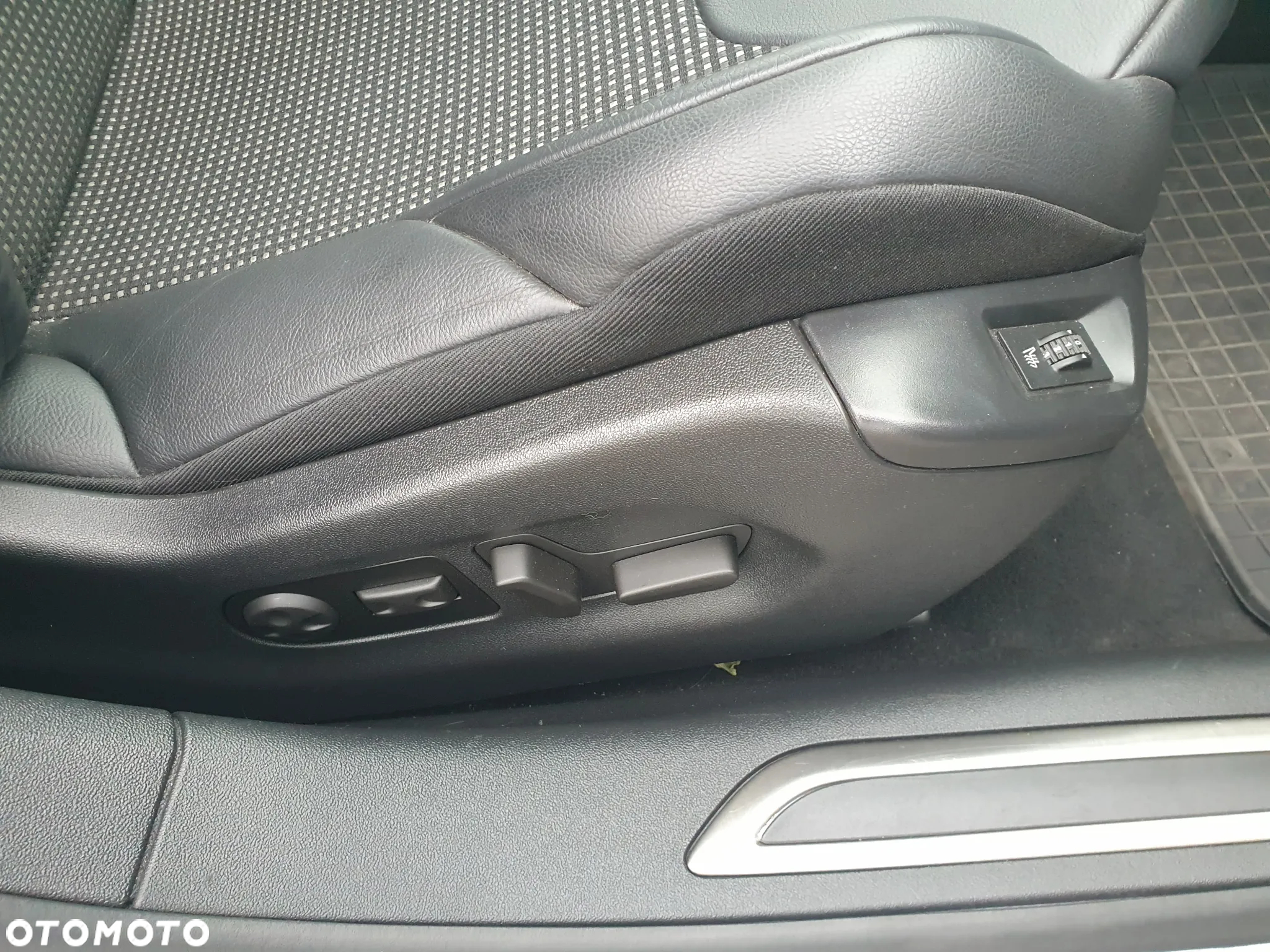 Citroën C5 HDi 140 FAP Exclusive - 15