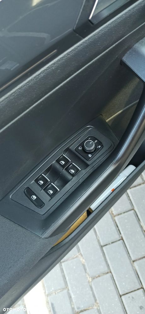 Volkswagen T-Roc 1.5 TSI ACT Premium DSG - 19